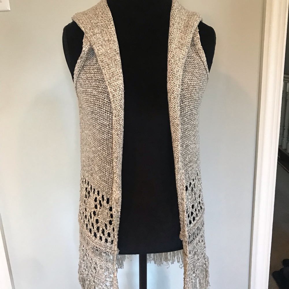 Elite Tahari Sz Small hooded cardigan